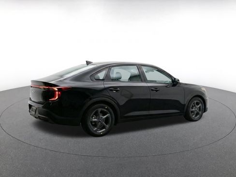 Used 2025 Kia K4 FWD image 9