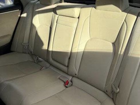 Used 2018 Honda Clarity Touring image 21