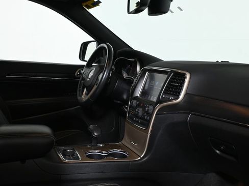 Used 2015 Jeep Grand Cherokee Limited AWD/4WD image 8