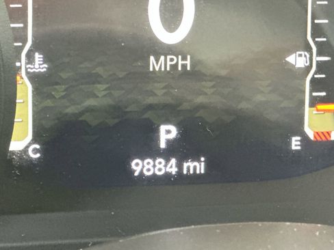 Used 2024 Jeep Wrangler Sahara w/ Technology Group image 15