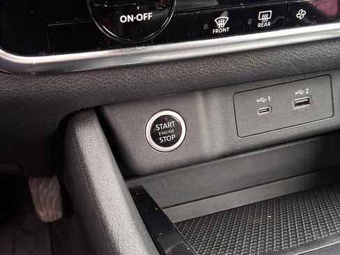 Certified 2022 Nissan Rogue SV image 23