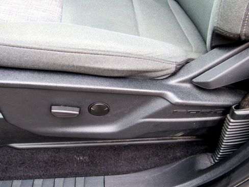 Used 2023 Ford F150 XLT image 17