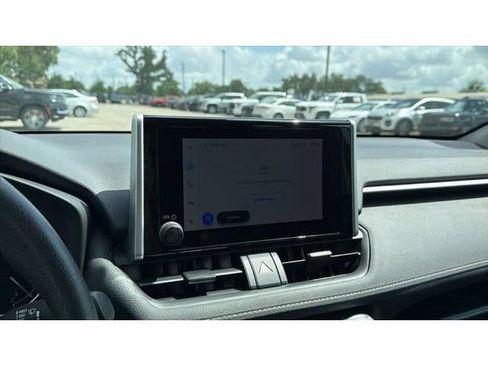 Certified 2025 Toyota RAV4 XLE AWD/4WD image 28