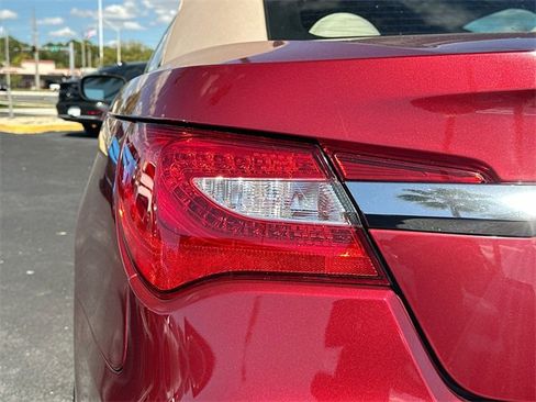 Used 2012 Chrysler 200 Touring image 10