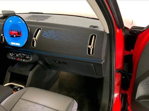 Certified 2025 MINI Cooper Countryman S w/ Comfort Package Max image 23