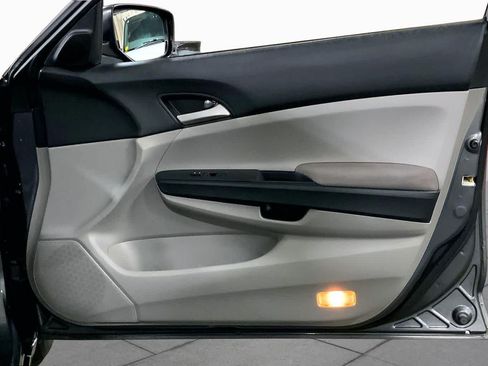 Used 2011 Honda Accord LX image 22