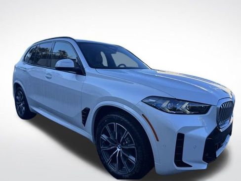 New 2026 BMW X5 xDrive40i w/ M Sport Package image 3