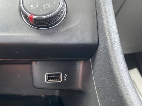 Used 2019 Volkswagen Jetta FWD image 17