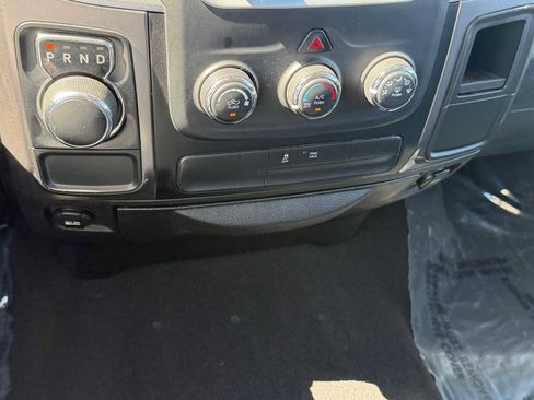 Used 2021 RAM 1500 Classic SLT RWD image 19