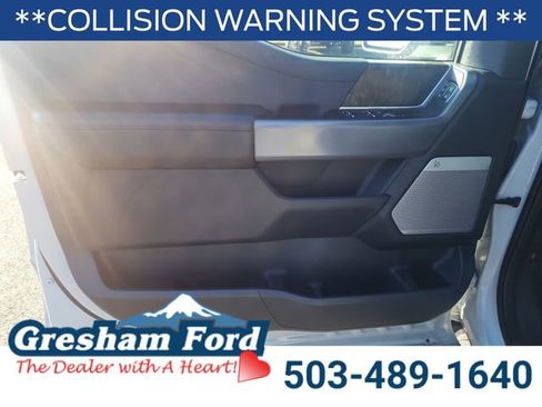 Used 2023 Ford F150 Lightning Lariat image 12