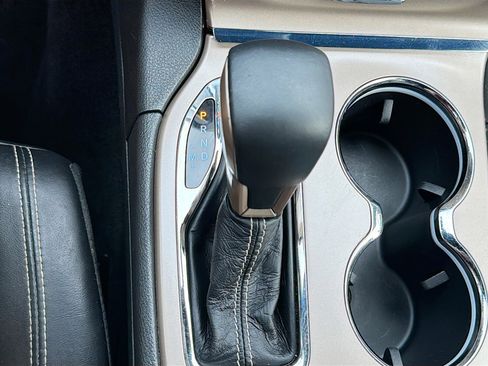 Used 2017 Jeep Grand Cherokee Limited w/ Luxury Group II image 29