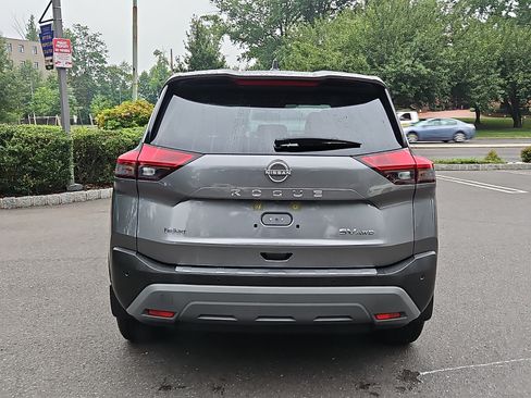 Certified 2023 Nissan Rogue SV AWD/4WD image 5