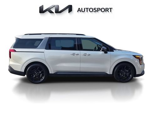 Used 2025 Kia Carnival SX w/ SX Dark Edition Package FWD image 7