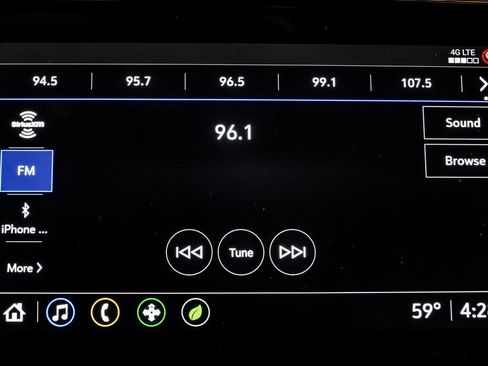 Used 2023 Chevrolet Bolt EUV LT image 24