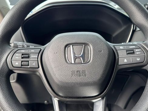 Used 2024 Honda CR-V EX image 10