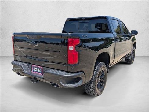 Used 2024 Chevrolet Silverado 1500 LT Trail Boss w/ Convenience Package II AWD/4WD image 5