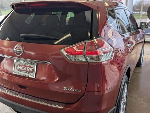 Used 2016 Nissan Rogue SV AWD/4WD image 6