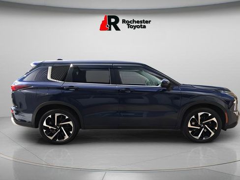 Used 2022 Mitsubishi Outlander SE AWD/4WD image 3