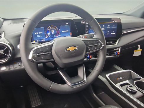 New 2026 Chevrolet Equinox LT w/ Convenience Package II image 16