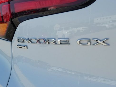Certified 2023 Buick Encore GX Preferred w/ Cold Weather Comfort Package AWD/4WD image 6