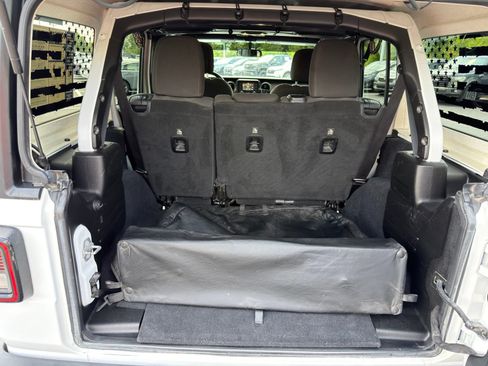 Used 2019 Jeep Wrangler Unlimited Sport S AWD/4WD image 27
