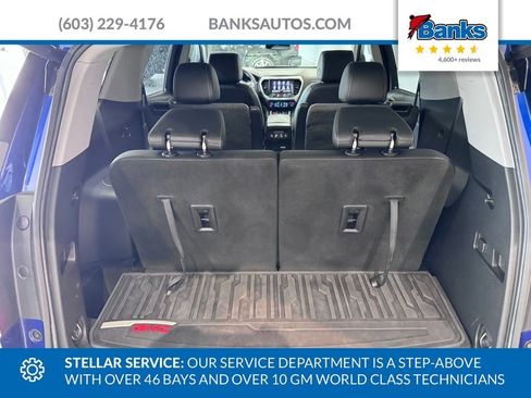 Certified 2023 GMC Acadia SLT w/ Technology Package AWD/4WD image 8
