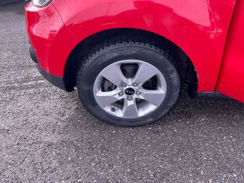 Used 2019 Kia Soul FWD image 10