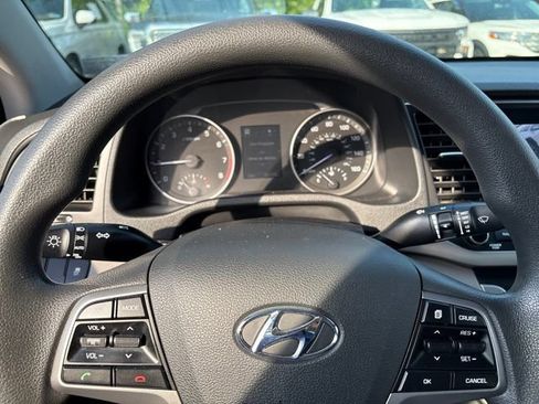 Used 2018 Hyundai Elantra SEL w/ Cargo Package FWD image 19