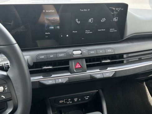 Used 2025 Kia K4 EX FWD image 18