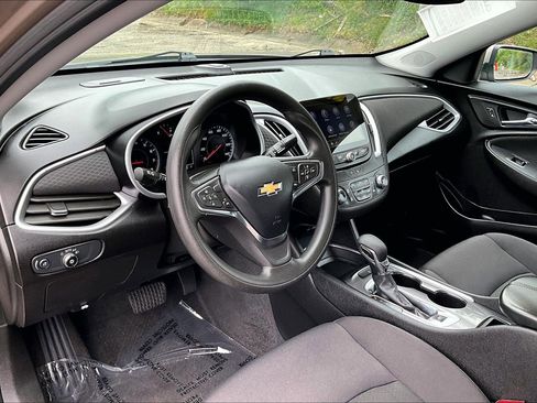 Used 2023 Chevrolet Malibu LT FWD image 13