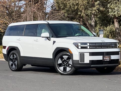 New 2026 Hyundai Santa Fe SE image 2