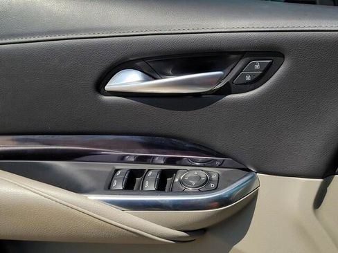 Used 2023 Cadillac XT4 Luxury w/ Cold Weather Package image 27