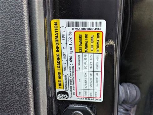 Used 2019 Ford Explorer XLT w/ Equipment Group 201A FWD image 14