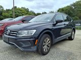 Used 2018 Volkswagen Tiguan SE w/ Panoramic Sunroof Package image 3