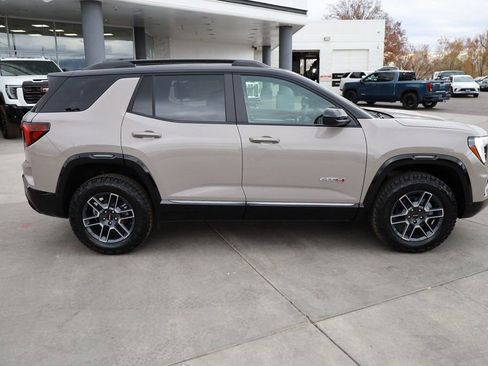 New 2026 GMC Terrain AT4 AWD/4WD image 7