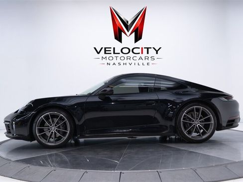 Used 2024 Porsche 911 Carrera RWD image 9