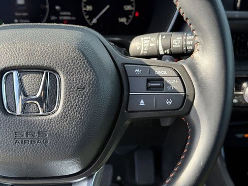 Used 2025 Honda CR-V Sport-L image 16