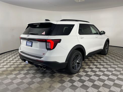 New 2026 Ford Explorer ST AWD/4WD image 6