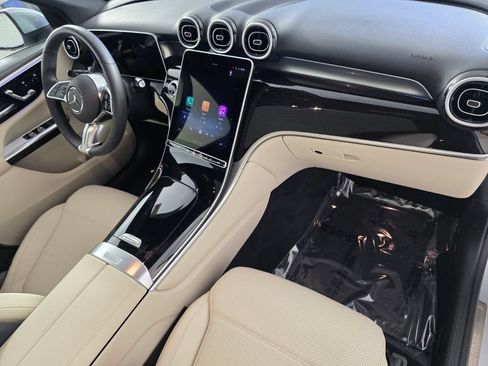 Used 2026 Mercedes-Benz GLC 300 image 30