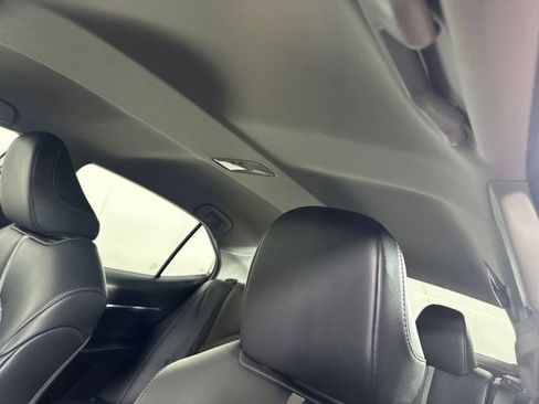 Used 2024 Toyota Camry SE image 12