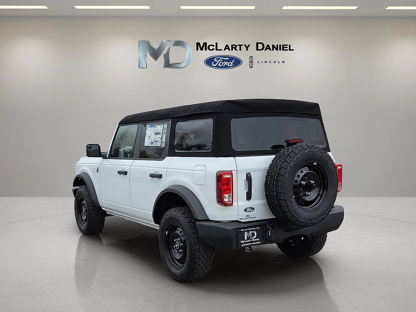 New 2026 Ford Bronco Big Bend w/ Black Appearance Package AWD/4WD image 4