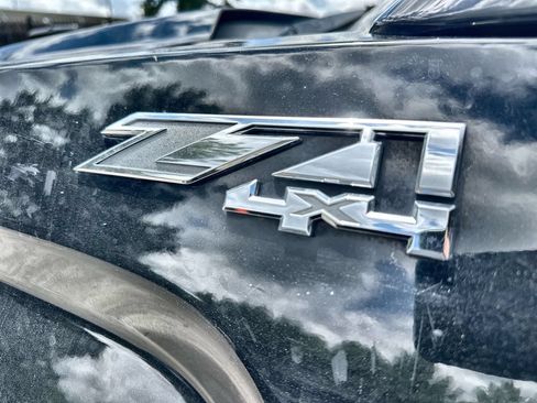 Used 2018 GMC Sierra 1500 SLT w/ Texas SLT Premium Package AWD/4WD image 10