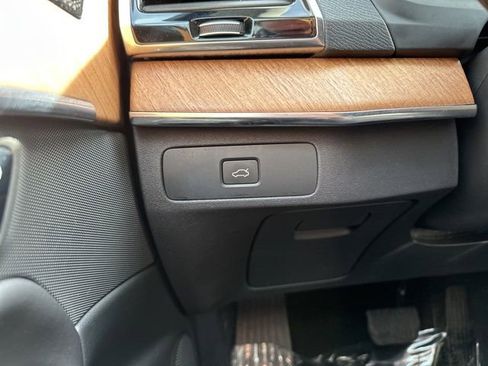 Certified 2023 Volvo XC90 B6 Plus w/ Protection Package Premier image 32