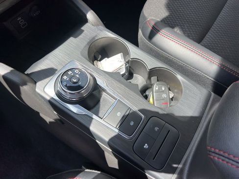 Used 2025 Ford Escape ST-Line Select image 17