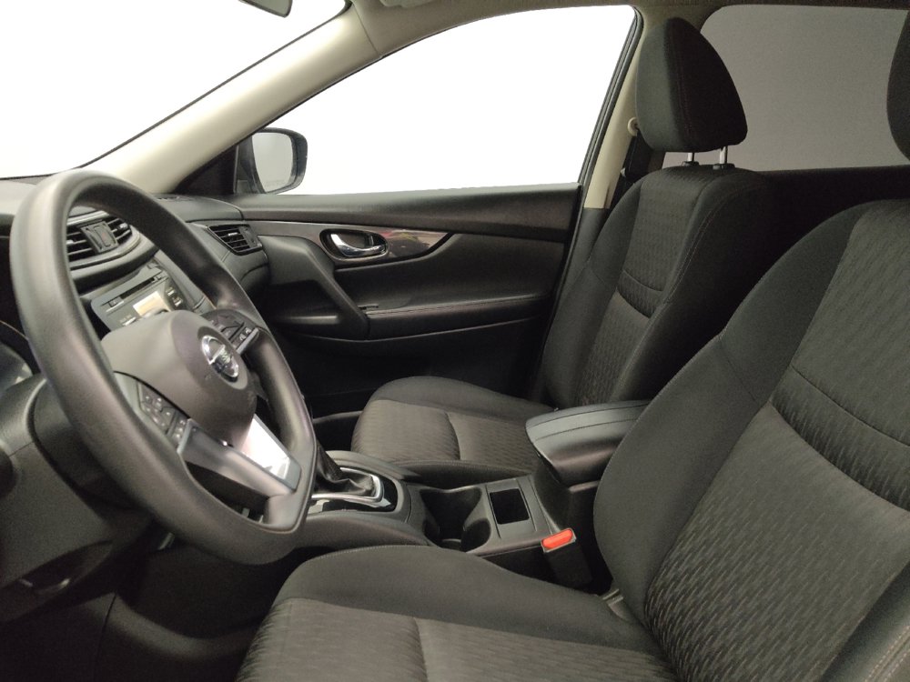 Used 2017 Nissan Rogue S FWD image 17
