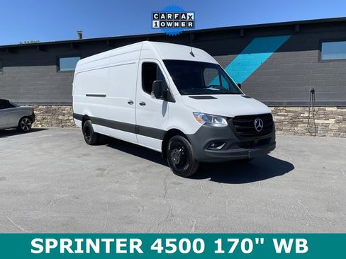 Used 2021 Mercedes-Benz Sprinter 4500 image 1