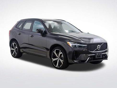 Used 2022 Volvo XC60 B6 R-Design w/ Protection Package Premier AWD/4WD image 7