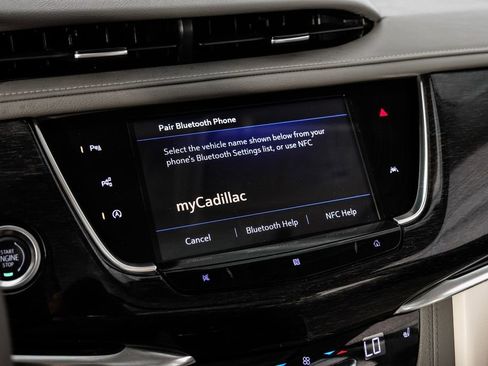 Used 2020 Cadillac XT6 Premium Luxury FWD image 30
