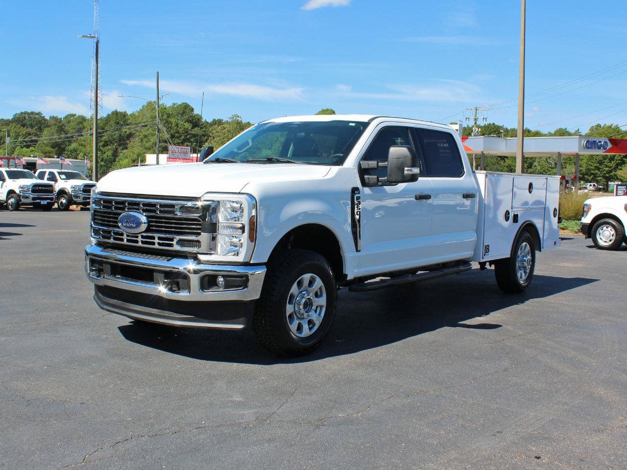 Used 2024 Ford F350 XLT w/ FX4 Off-Road Package AWD/4WD image 9