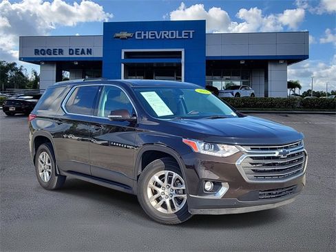 Used 2018 Chevrolet Traverse LT image 1